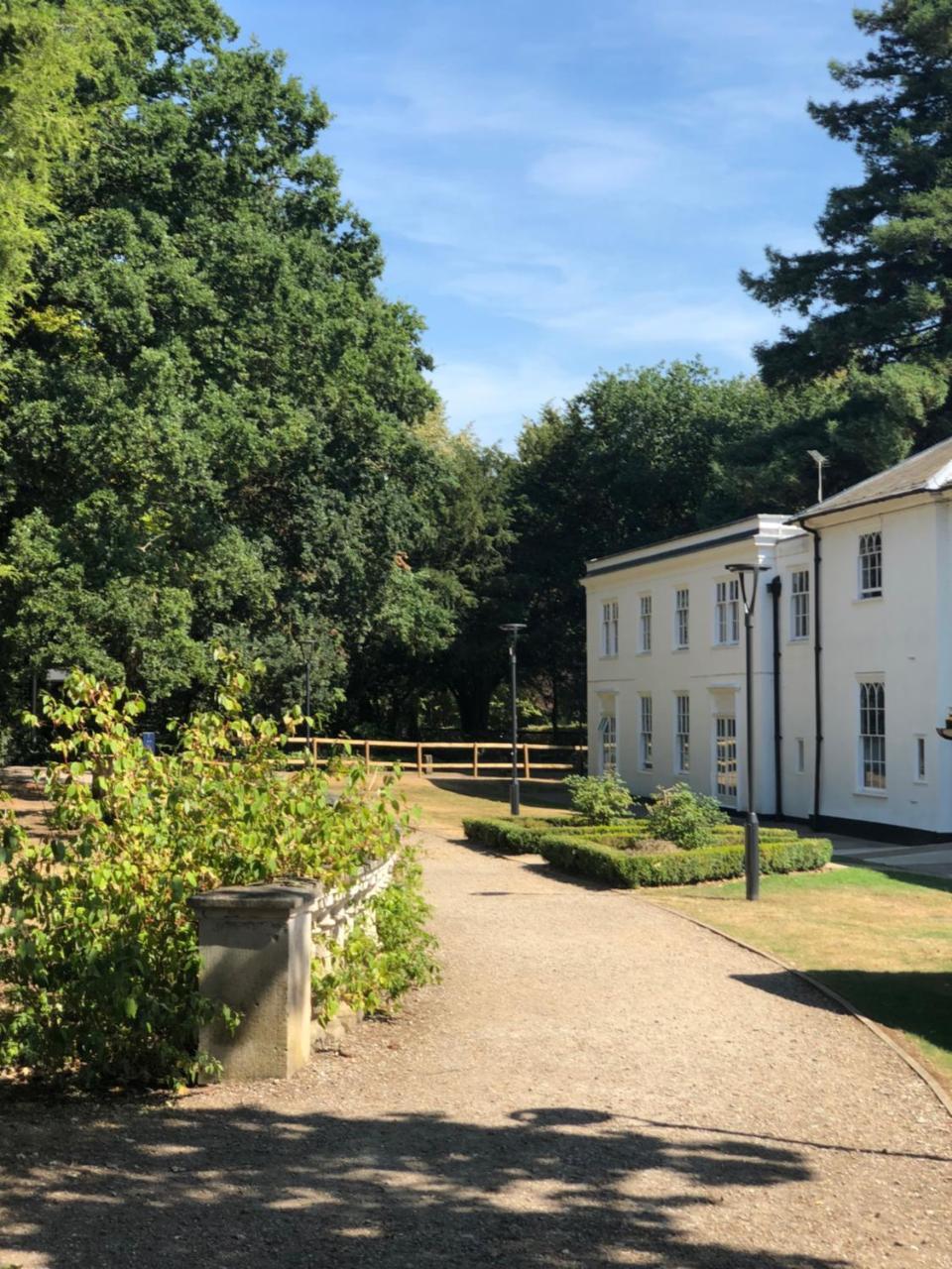 ホテル Gilwell Park チングフォード エクステリア 写真